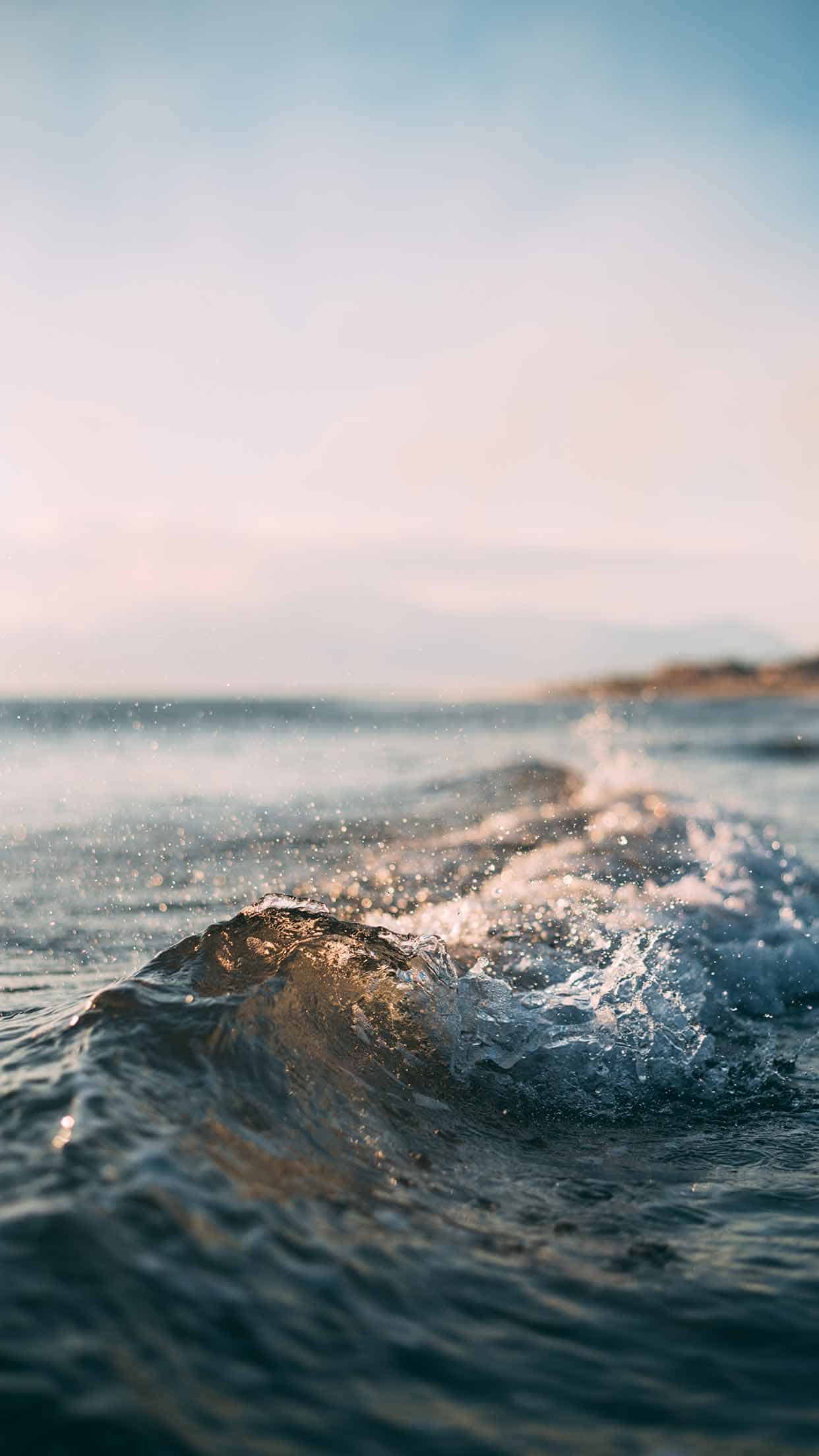 9 Best Ocean iPhone XS Wallpapers – Best Water Beach Sea Backgrounds. 9 Best Ocean iPhone XS Wallpapers - best blue sea water backgrounds for your inspiration - awesome nature, sun, the beach #iphone #wallpaper #background #sunset #beach #photography #nature #ocean #sea #samsung 