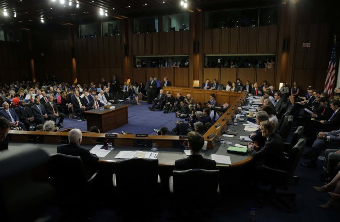 Vì sao quan chức Mỹ phải liên tục điều trần? - Tuổi Trẻ Online