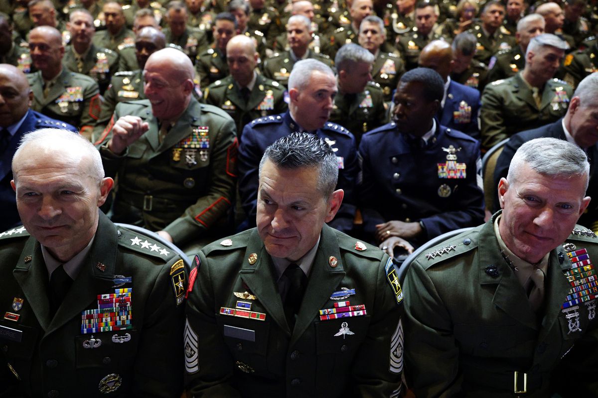 Humiliated Trump 'never been in room so silent' as he meets 800 military leaders | Irish Star